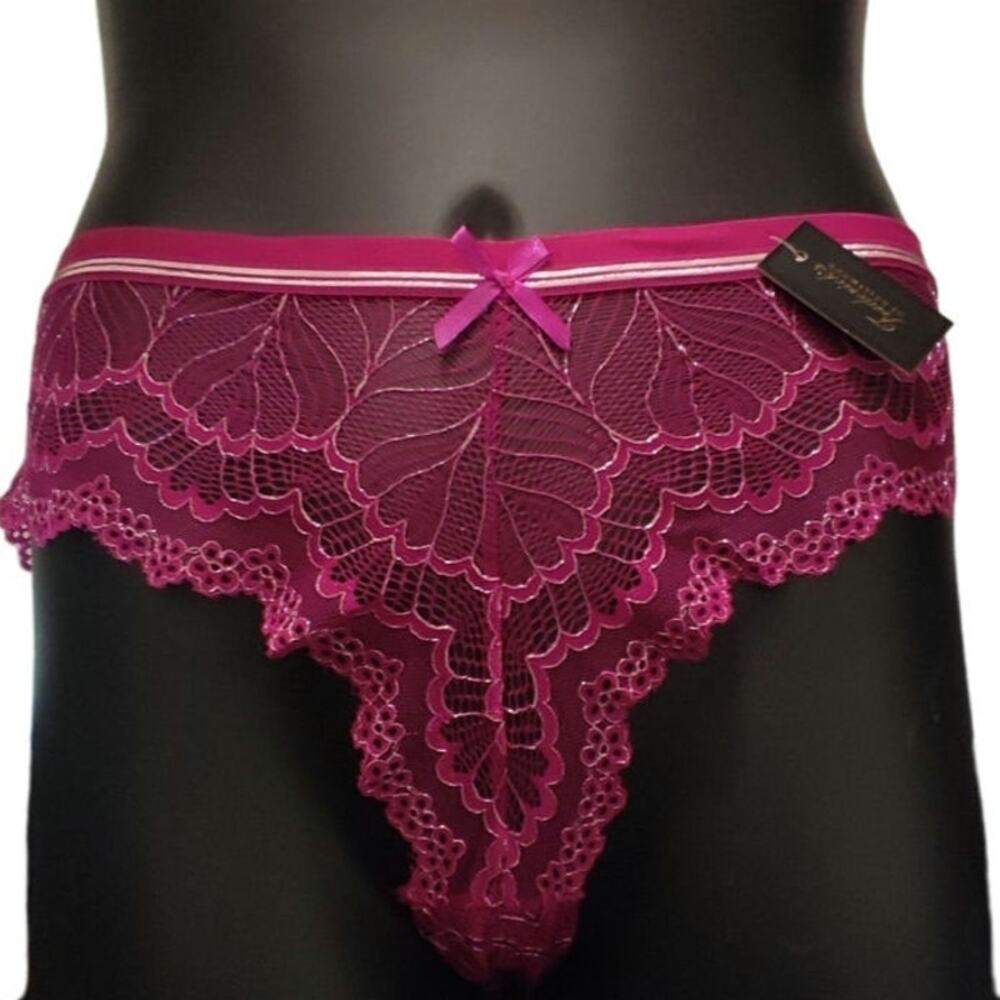 Frederick's of Hollywood Caroline Lace Thong Panties Pink New 1X